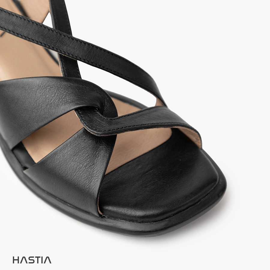 صندل تمام چرم زنانه مدل HST-292